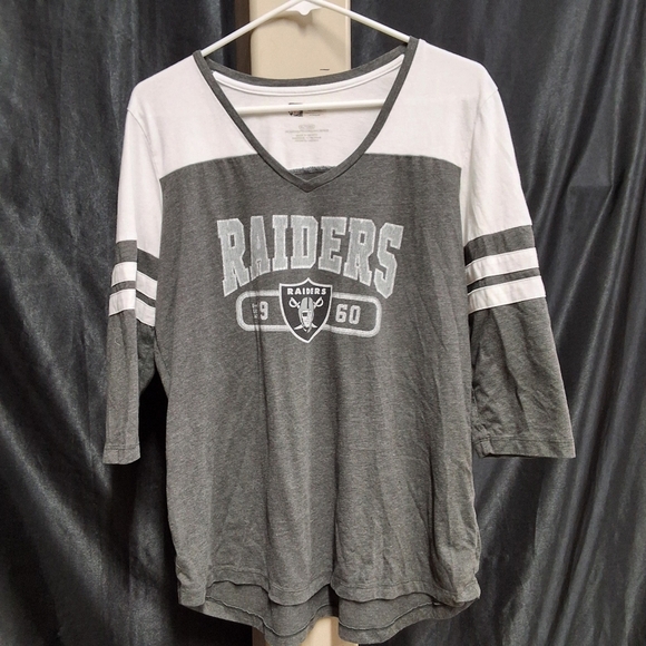NFL Gray and White Long Sleeve Raiders Tee - Picture 1 of 10